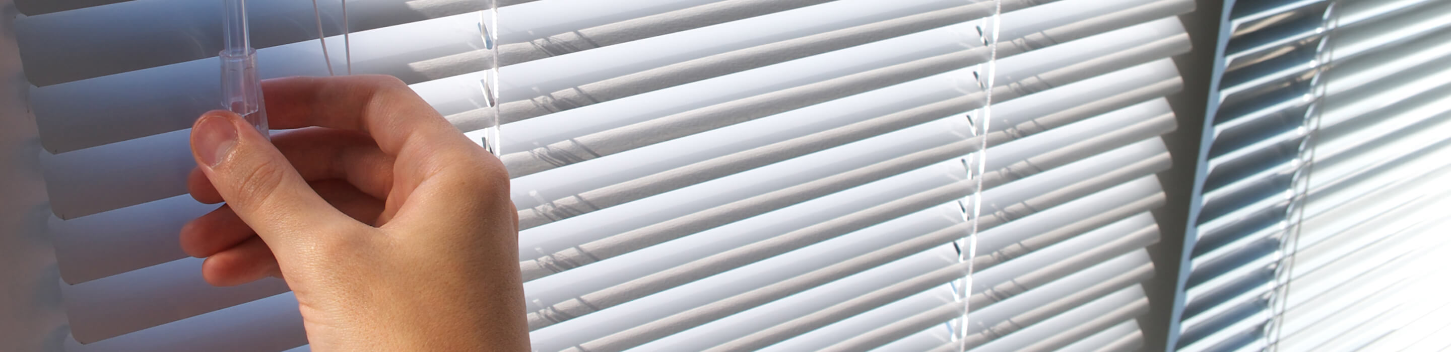 Opening-Blinds Office blinds
