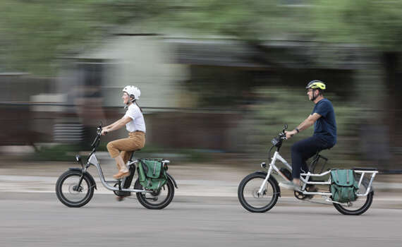 e-bikes-blur